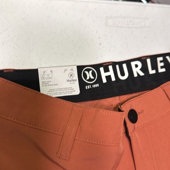 NWT- all day hybrid short, 20" length- size 30 Hurley Men's Hybrid Shorts - Picture 5 of 9